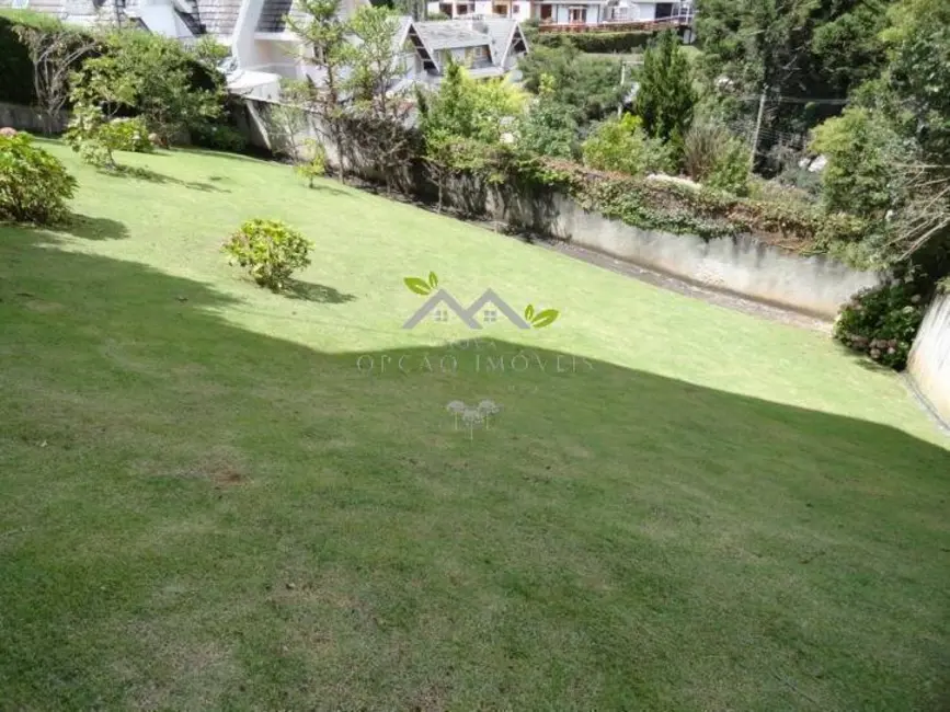 Casa de Condomínio com 4 quartos à venda, 300m2 em Campos Do Jordao - SP - imagem 5 Foto 5 de Casa de Condomínio com 4 quartos à venda, 300m2 em Campos Do Jordao - SP