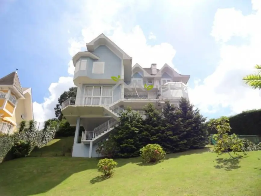 Casa de Condomínio com 4 quartos à venda, 300m2 em Campos Do Jordao - SP - imagem 3 Foto 3 de Casa de Condomínio com 4 quartos à venda, 300m2 em Campos Do Jordao - SP