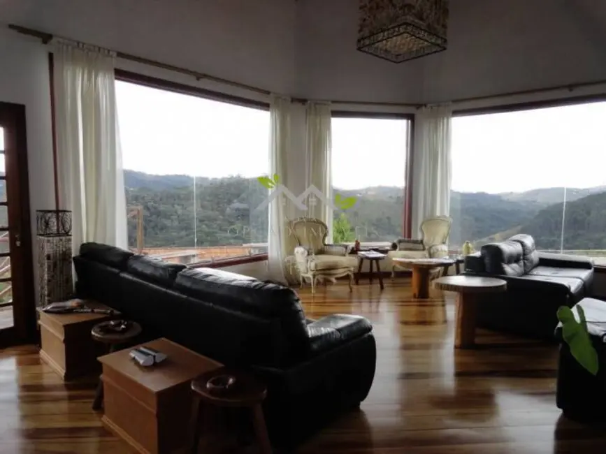 Foto 8 de Casa com 5 quartos à venda, 500m2 em Campos Do Jordao - SP