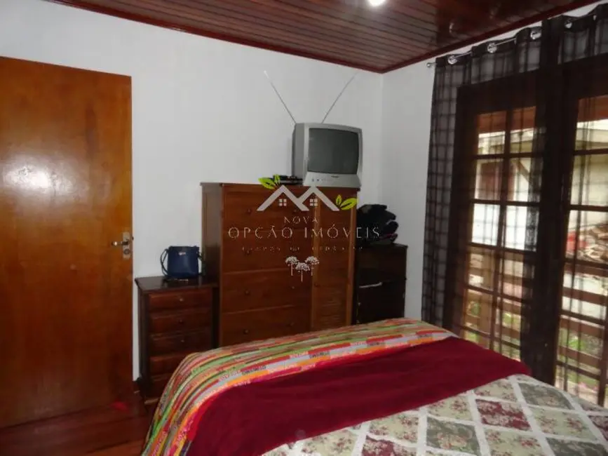 Foto 6 de Casa com 7 quartos à venda, 248m2 em Campos Do Jordao - SP