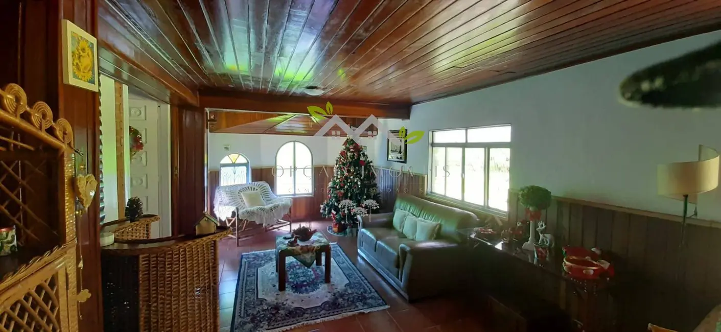 Casa com 4 quartos à venda, 310m2 em Campos Do Jordao - SP - imagem 8 Foto 8 de Casa com 4 quartos à venda, 310m2 em Campos Do Jordao - SP