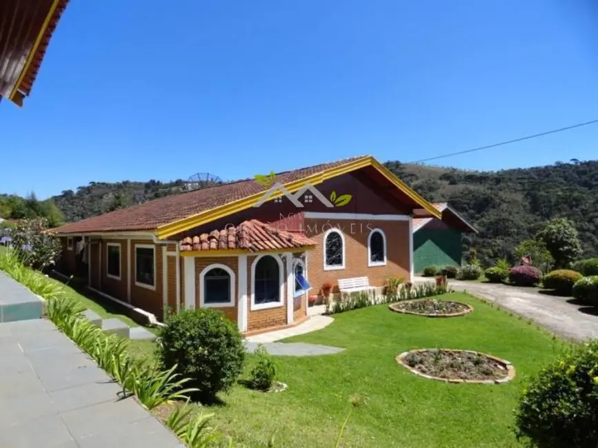 Casa com 4 quartos à venda, 310m2 em Campos Do Jordao - SP - imagem 7 Foto 7 de Casa com 4 quartos à venda, 310m2 em Campos Do Jordao - SP