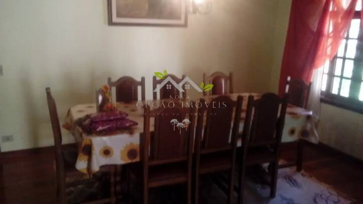 Foto 8 de Casa com 4 quartos à venda, 400m2 em Campos Do Jordao - SP