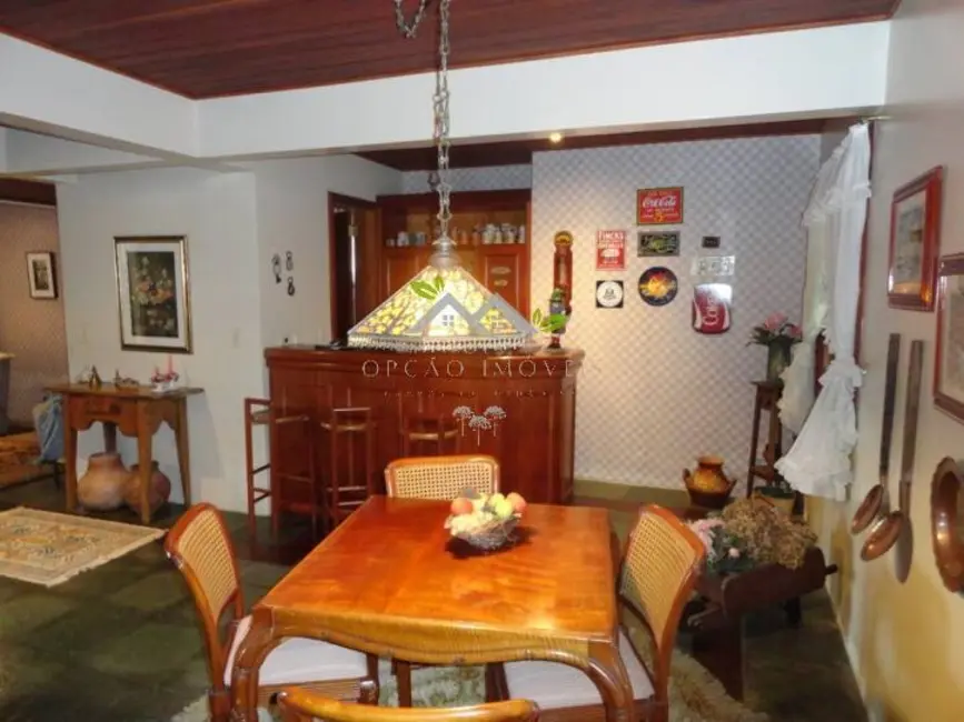 Foto 8 de Casa de Condomínio com 6 quartos à venda, 287m2 em Campos Do Jordao - SP