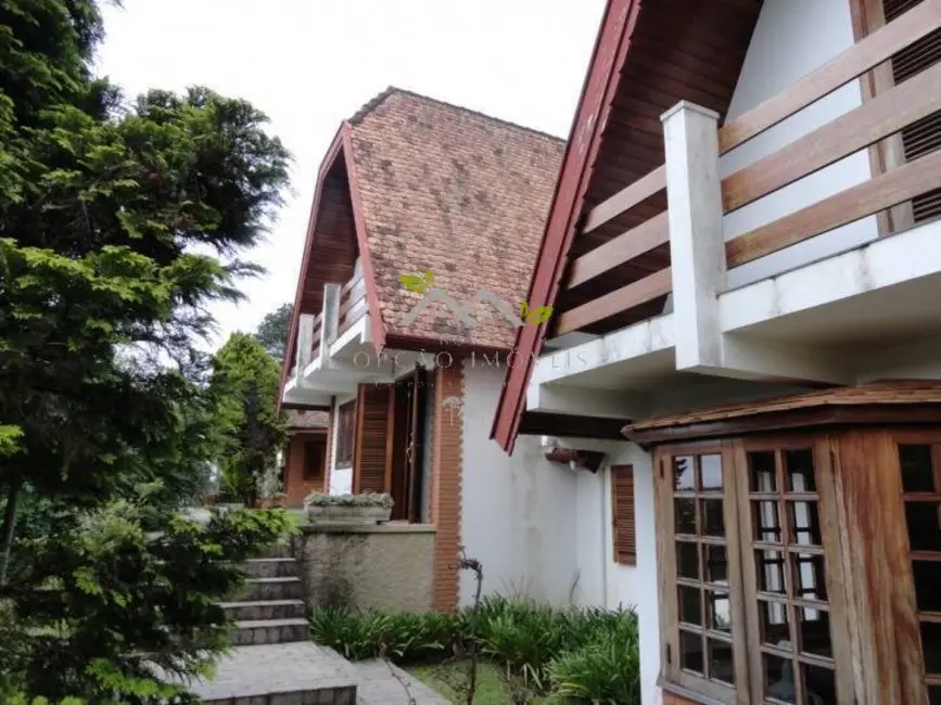 Foto 2 de Casa de Condomínio com 6 quartos à venda, 287m2 em Campos Do Jordao - SP