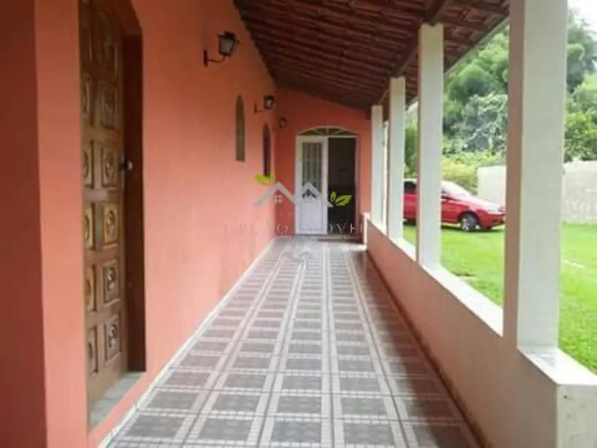 Foto 2 de Casa com 3 quartos à venda, 220m2 em Sao Bento Do Sapucai - SP