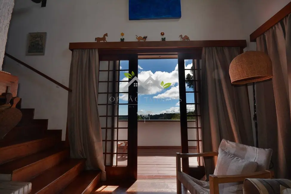 Casa com 4 quartos à venda, 392m2 em Campos Do Jordao - SP - imagem 8 Foto 8 de Casa com 4 quartos à venda, 392m2 em Campos Do Jordao - SP