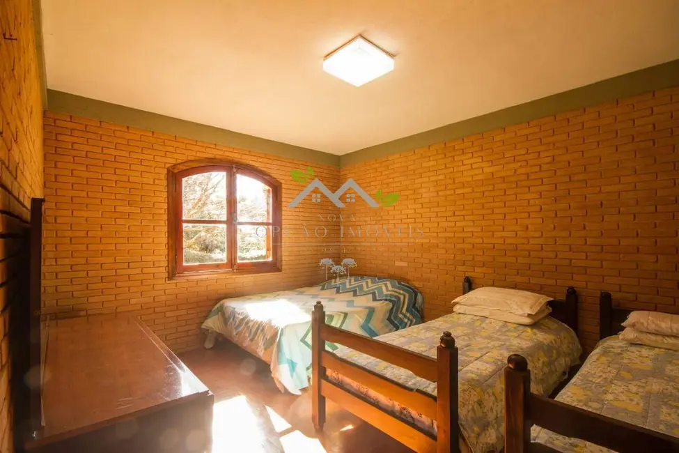 Casa com 3 quartos à venda, 192m2 em Campos Do Jordao - SP - imagem 9 Foto 9 de Casa com 3 quartos à venda, 192m2 em Campos Do Jordao - SP