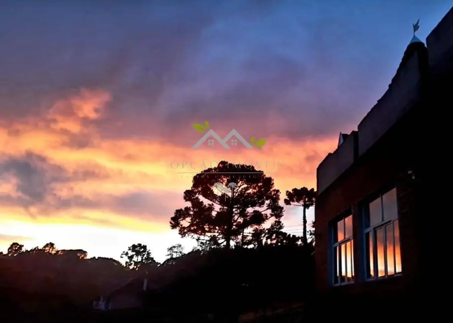 Foto 2 de Casa com 10 quartos à venda, 550m2 em Campos Do Jordao - SP