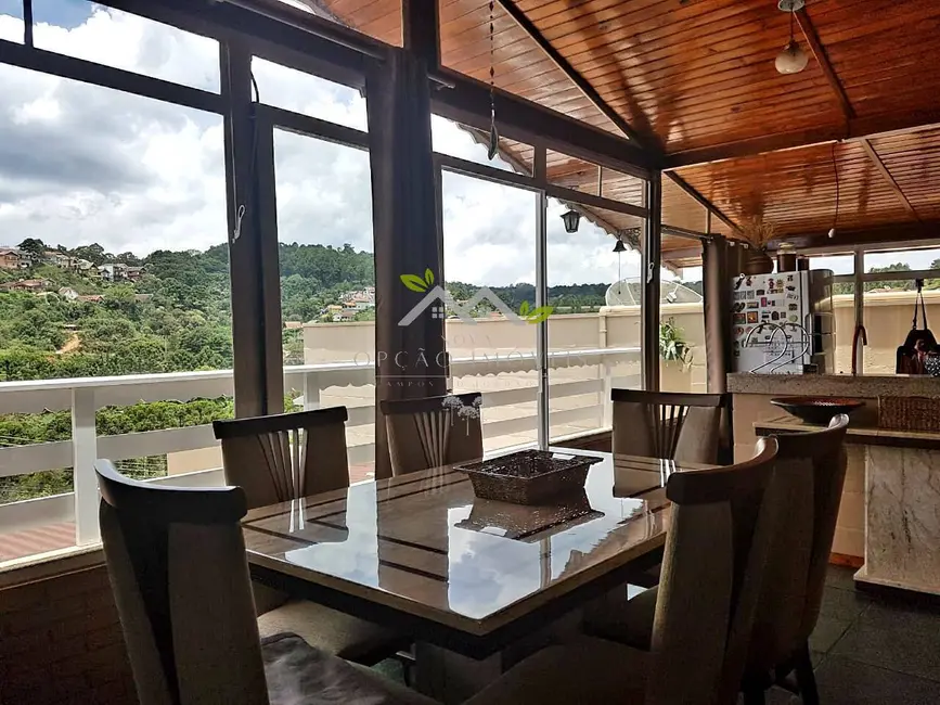 Foto 2 de Casa com 3 quartos à venda, 262m2 em Campos Do Jordao - SP