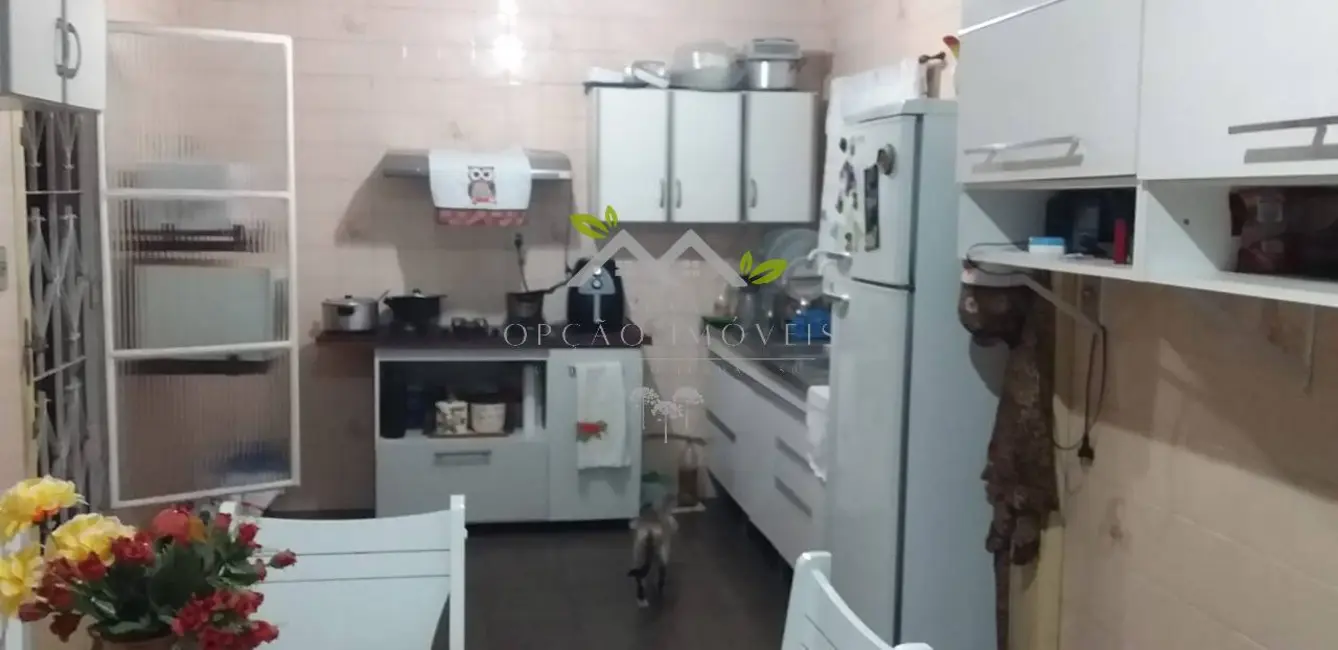 Foto 6 de Casa com 4 quartos à venda, 129m2 em Campos Do Jordao - SP