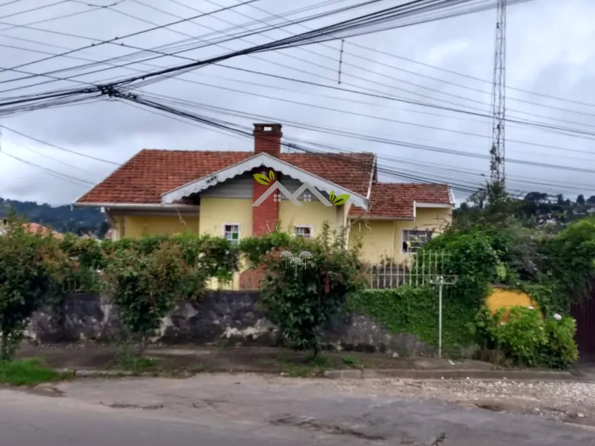 Foto 1 de Casa com 4 quartos à venda, 129m2 em Campos Do Jordao - SP