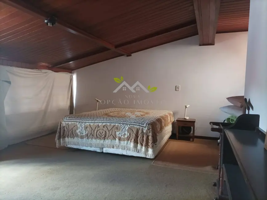 Foto 6 de Apartamento com 3 quartos à venda, 105m2 em Vila Abernéssia, Campos Do Jordao - SP