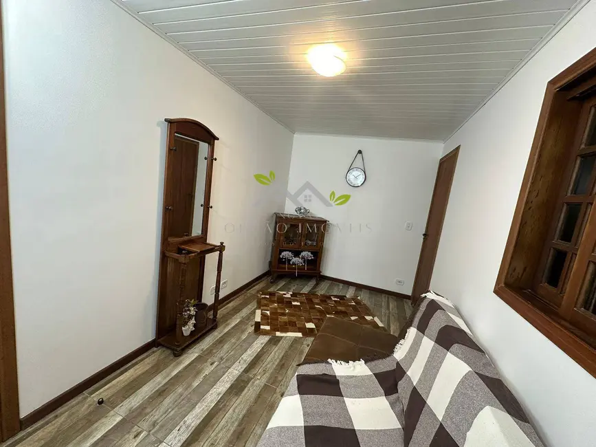 Foto 8 de Casa com 3 quartos à venda, 222m2 em Campos Do Jordao - SP