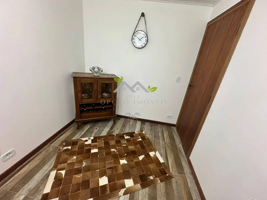 Foto 7 de Casa com 3 quartos à venda, 222m2 em Campos Do Jordao - SP