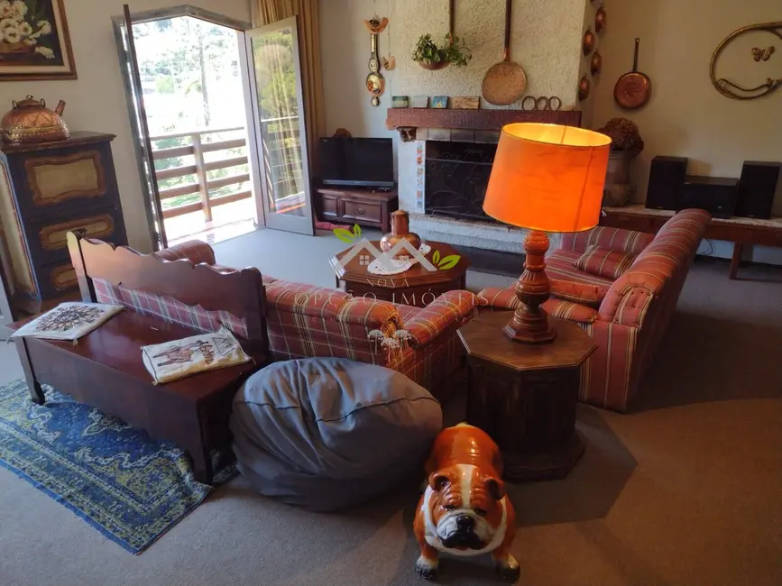 Apartamento com 3 quartos à venda, 122m2 em Campos Do Jordao - SP - imagem 8 Foto 8 de Apartamento com 3 quartos à venda, 122m2 em Campos Do Jordao - SP