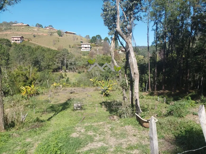 Foto 1 de Terreno / Lote à venda, 1600m2 em Santo Antonio Do Pinhal - SP