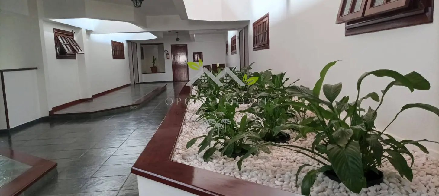 Foto 4 de Apartamento com 3 quartos à venda, 75m2 em Campos Do Jordao - SP