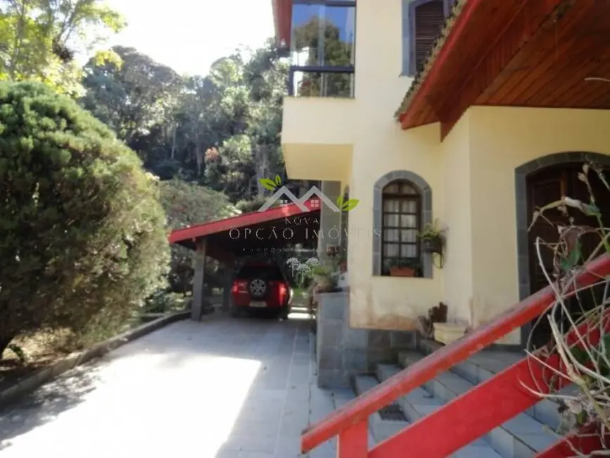 Foto 5 de Casa com 3 quartos à venda, 196m2 em Campos Do Jordao - SP
