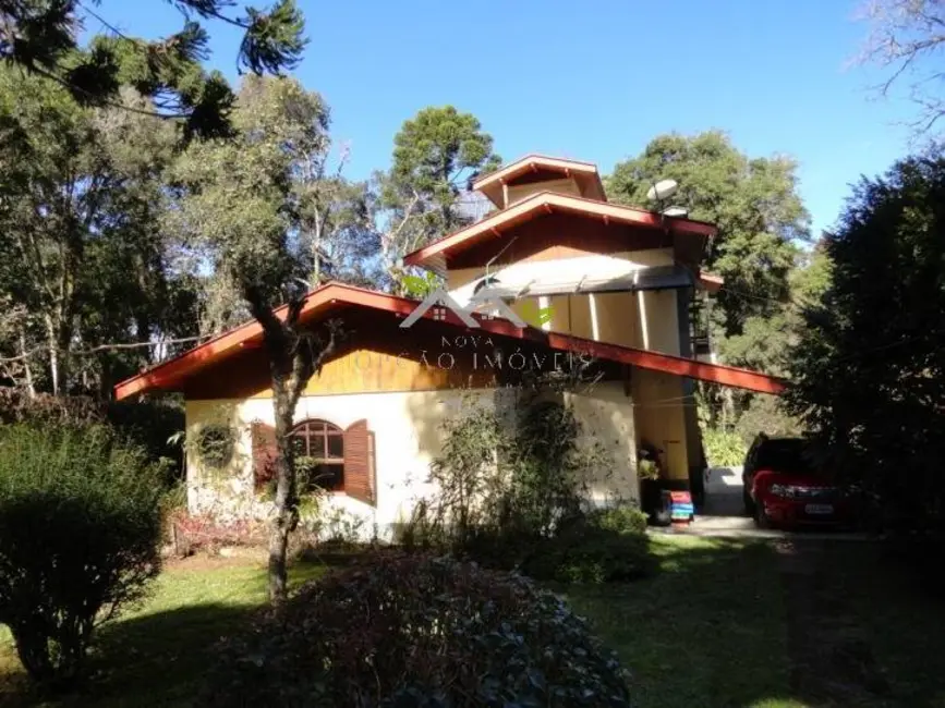 Foto 8 de Casa com 3 quartos à venda, 196m2 em Campos Do Jordao - SP