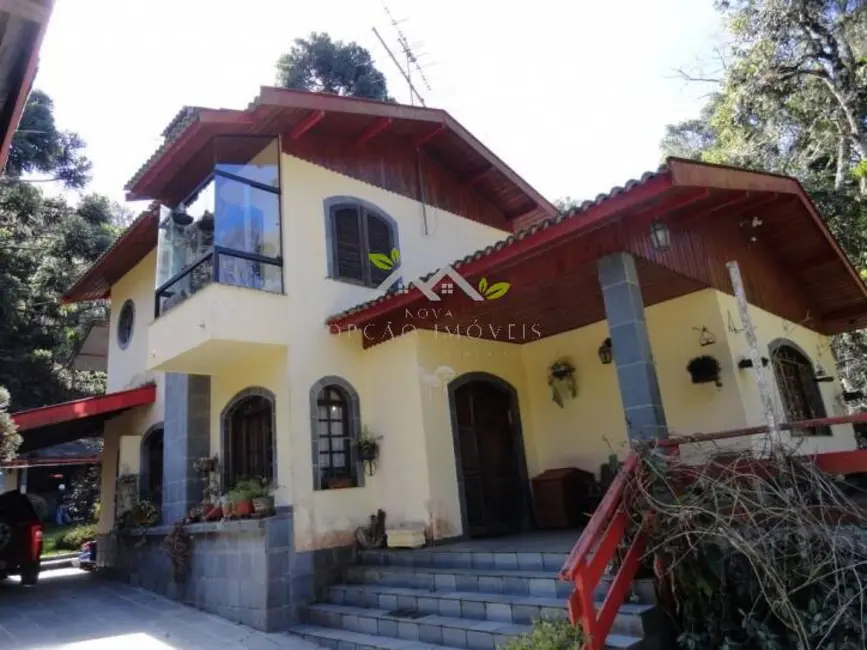 Foto 1 de Casa com 3 quartos à venda, 196m2 em Campos Do Jordao - SP