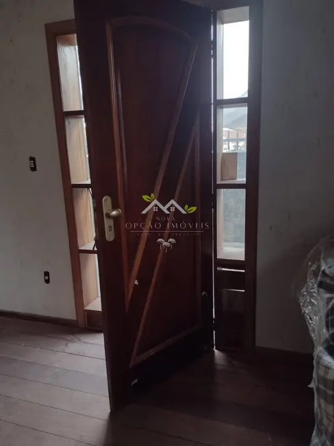 Foto 3 de Casa com 4 quartos à venda em Campos Do Jordao - SP