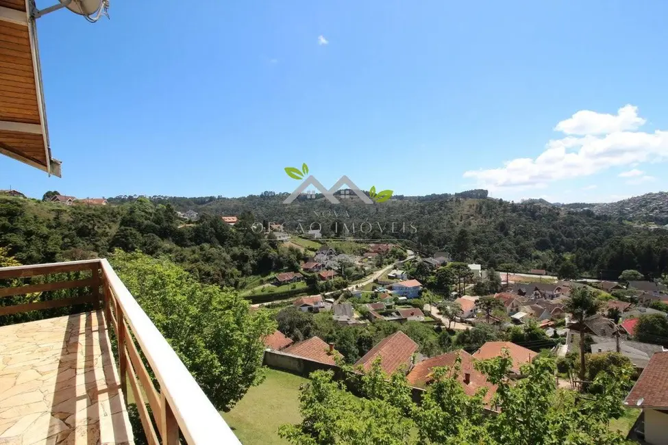 Foto 5 de Casa com 3 quartos à venda, 240m2 em Campos Do Jordao - SP