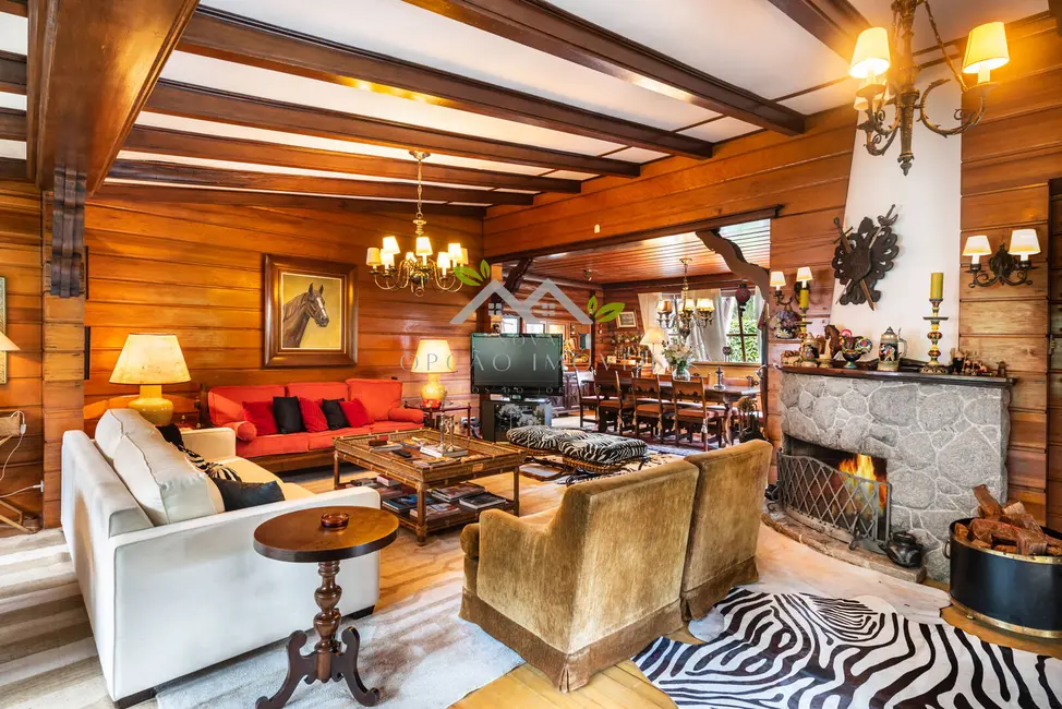 Foto 9 de Casa com 4 quartos à venda, 720m2 em Campos Do Jordao - SP