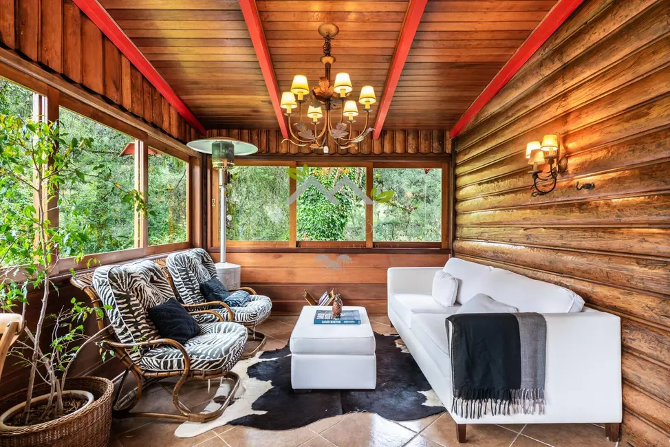 Foto 6 de Casa com 4 quartos à venda, 720m2 em Campos Do Jordao - SP