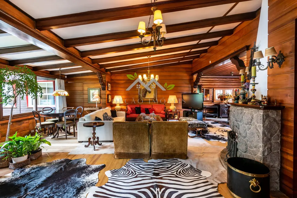 Foto 8 de Casa com 4 quartos à venda, 720m2 em Campos Do Jordao - SP