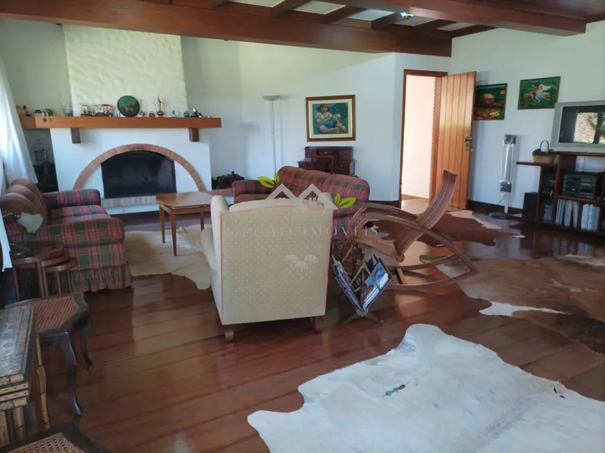 Foto 7 de Casa com 3 quartos à venda, 289m2 em Campos Do Jordao - SP