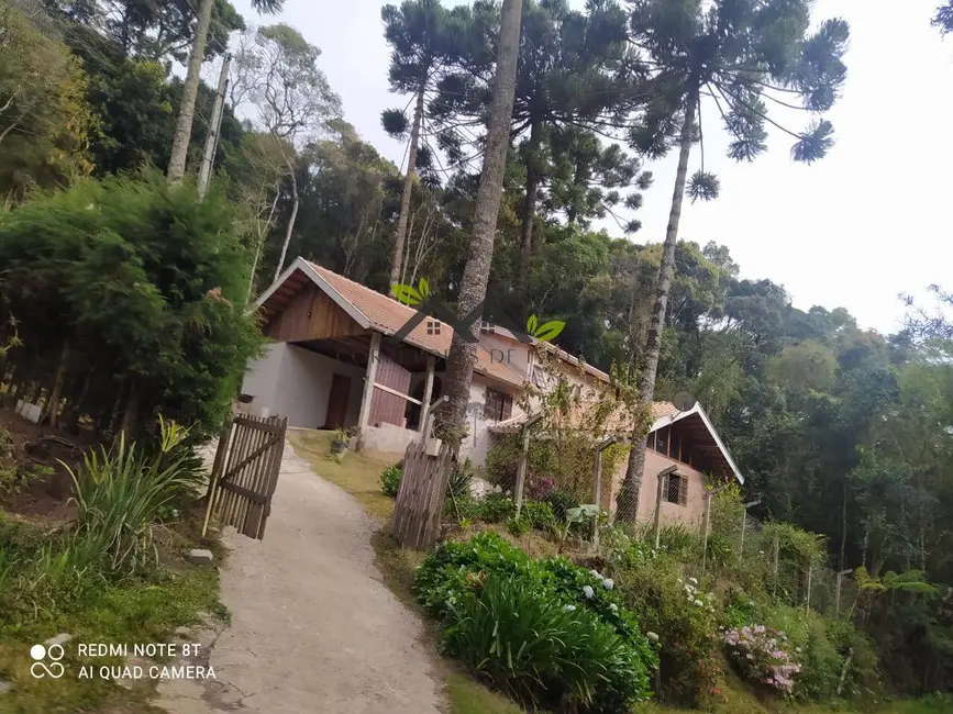 Foto 2 de Casa com 2 quartos à venda, 135m2 em Campos Do Jordao - SP