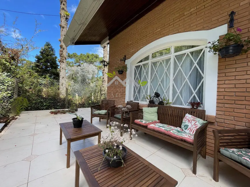 Foto 3 de Casa com 5 quartos à venda, 567m2 em Campos Do Jordao - SP