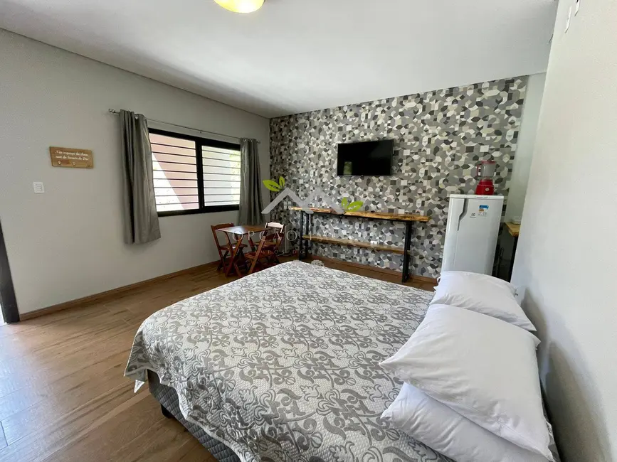 Foto 8 de Casa com 2 quartos à venda, 80m2 em Campos Do Jordao - SP