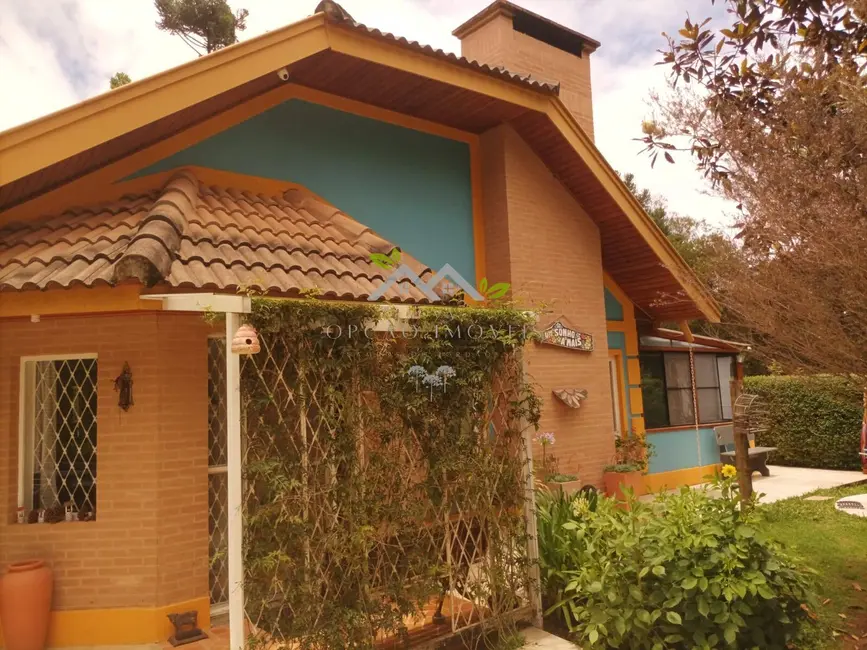 Foto 3 de Casa com 3 quartos à venda, 200m2 em Campos Do Jordao - SP