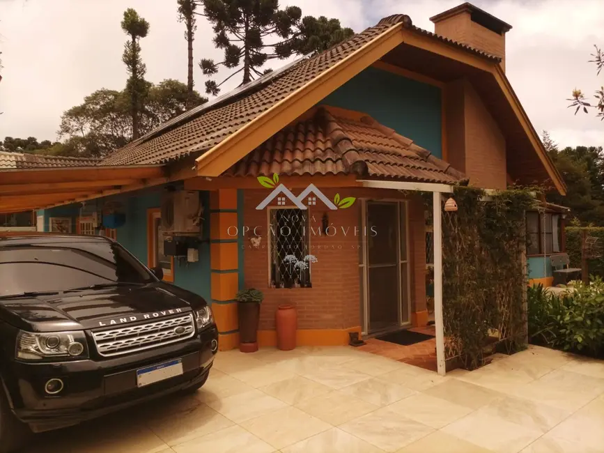 Foto 1 de Casa com 3 quartos à venda, 200m2 em Campos Do Jordao - SP