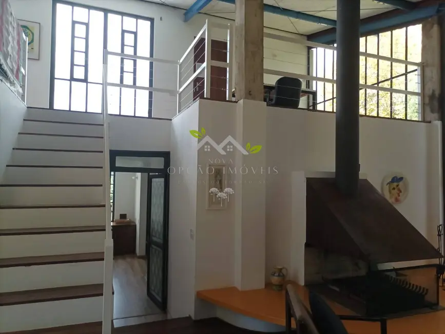 Foto 9 de Casa com 4 quartos à venda, 200m2 em Campos Do Jordao - SP