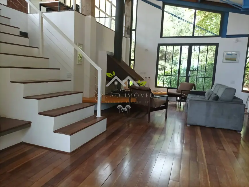 Foto 6 de Casa com 4 quartos à venda, 200m2 em Campos Do Jordao - SP