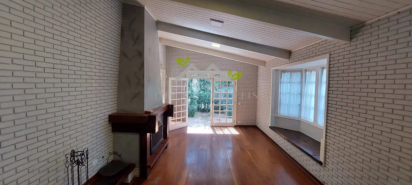 Foto 6 de Casa com 3 quartos à venda, 258m2 em Campos Do Jordao - SP