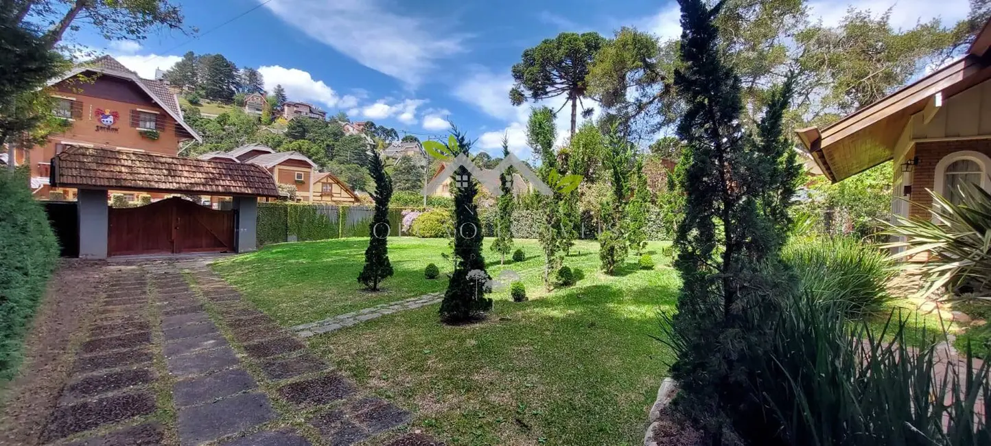 Foto 3 de Casa com 3 quartos à venda, 258m2 em Campos Do Jordao - SP