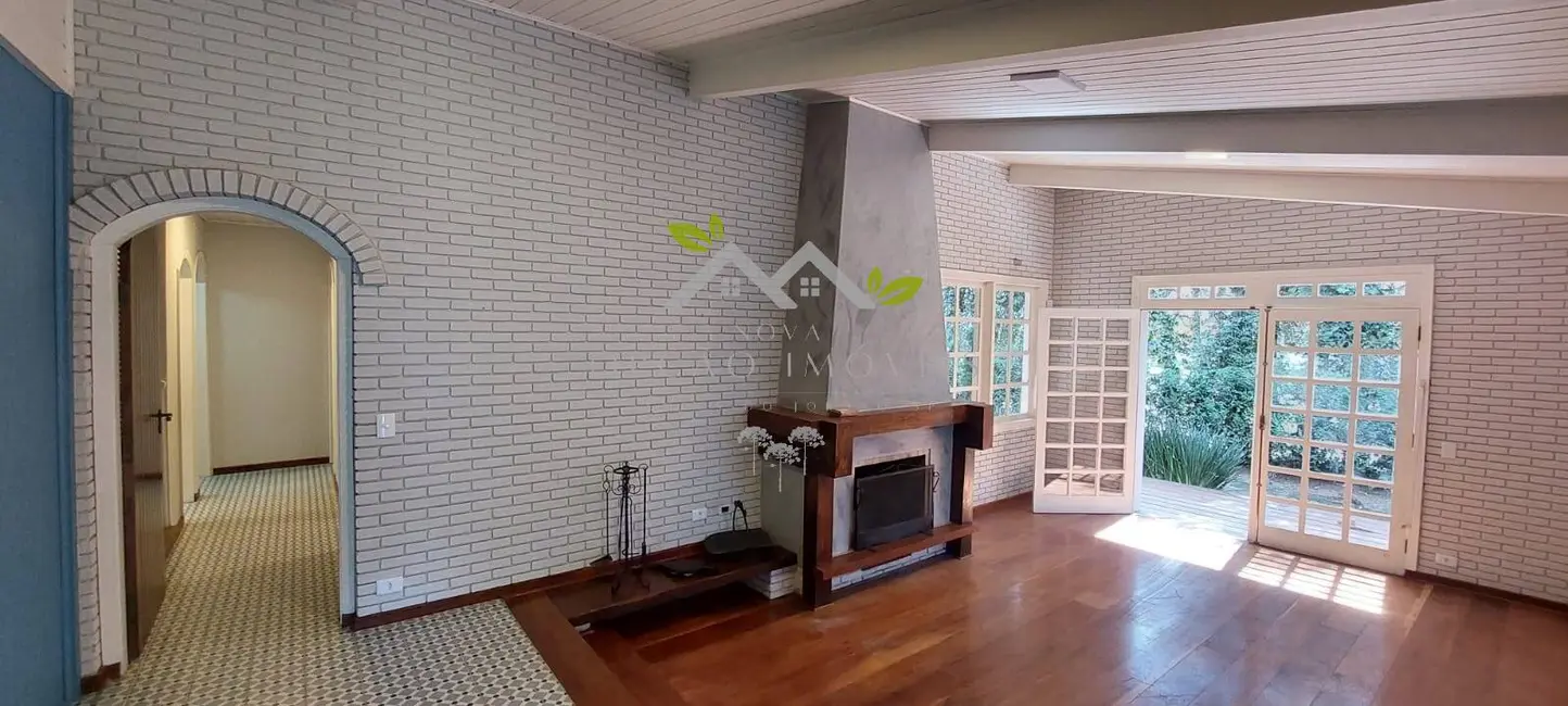 Foto 7 de Casa com 3 quartos à venda, 258m2 em Campos Do Jordao - SP