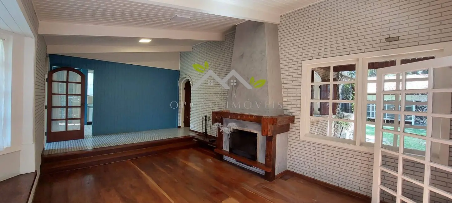 Foto 8 de Casa com 3 quartos à venda, 258m2 em Campos Do Jordao - SP