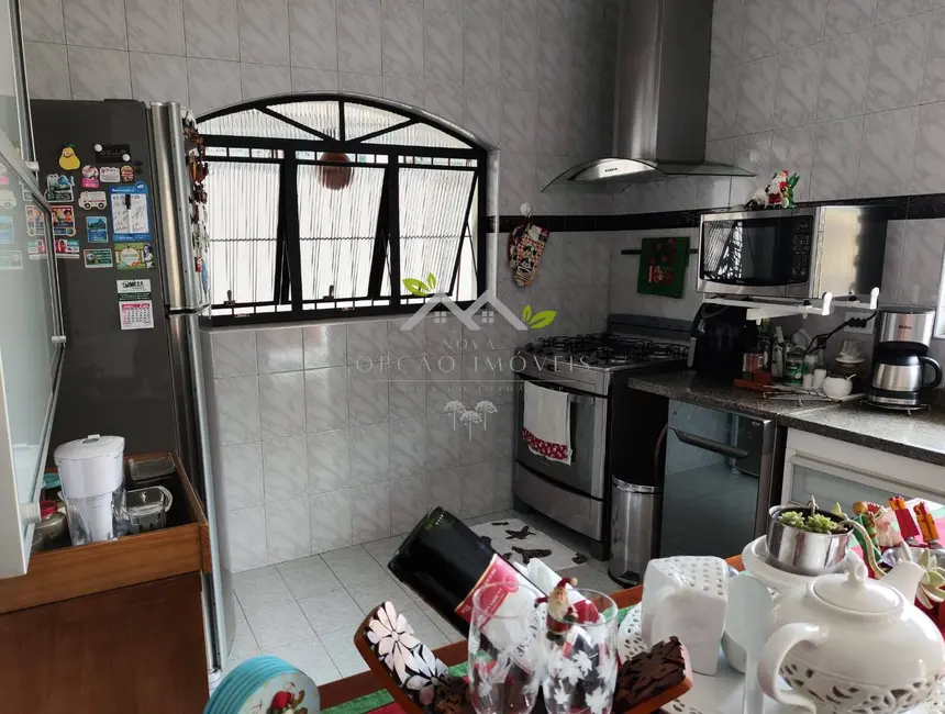 Foto 7 de Casa com 3 quartos à venda, 107m2 em Campos Do Jordao - SP