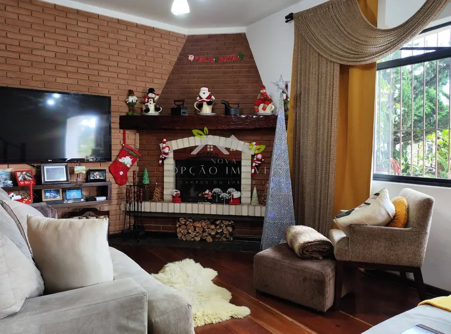 Foto 6 de Casa com 3 quartos à venda, 107m2 em Campos Do Jordao - SP