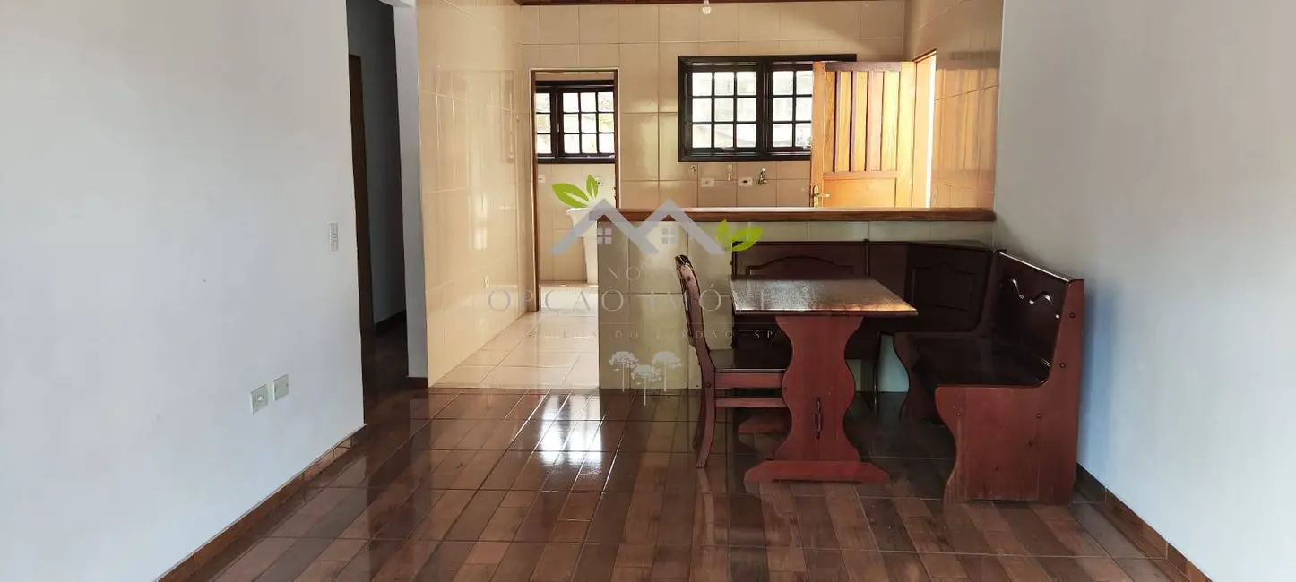 Casa com 3 quartos à venda, 400m2 em Campos Do Jordao - SP - imagem 3 Foto 3 de Casa com 3 quartos à venda, 400m2 em Campos Do Jordao - SP