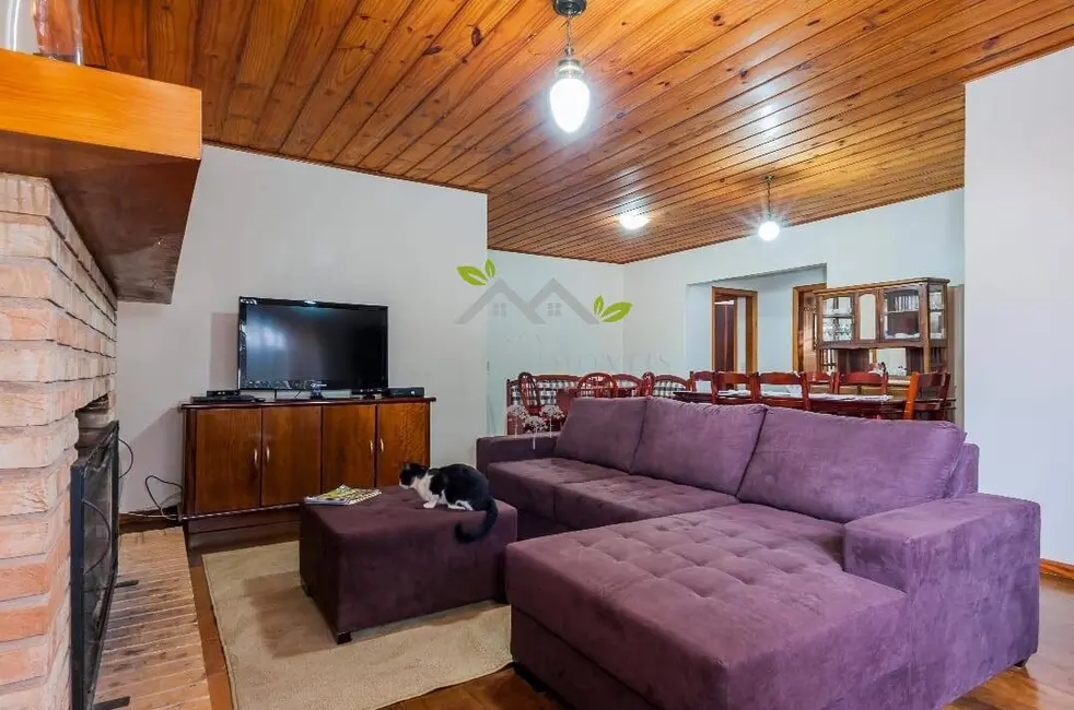 Foto 5 de Casa com 4 quartos à venda, 1000m2 em Campos Do Jordao - SP