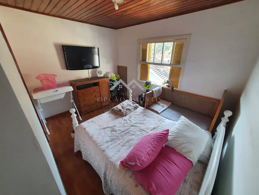 Foto 5 de Casa com 3 quartos à venda, 121m2 em Campos Do Jordao - SP
