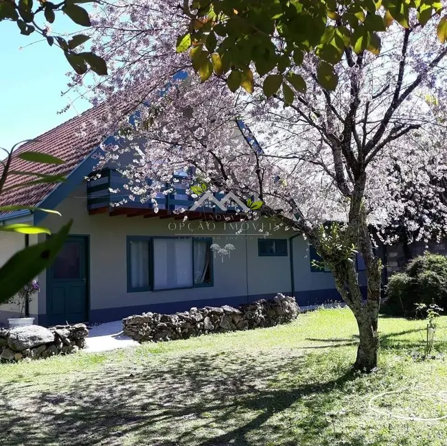 Foto 1 de Casa com 5 quartos à venda, 212m2 em Campos Do Jordao - SP