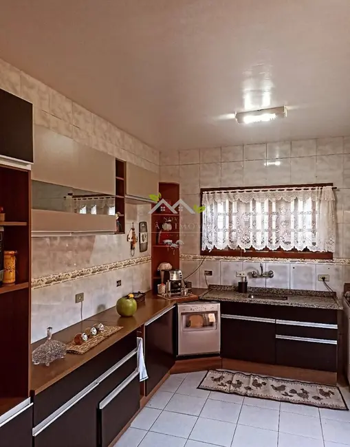 Foto 6 de Casa com 3 quartos à venda, 170m2 em Campos Do Jordao - SP