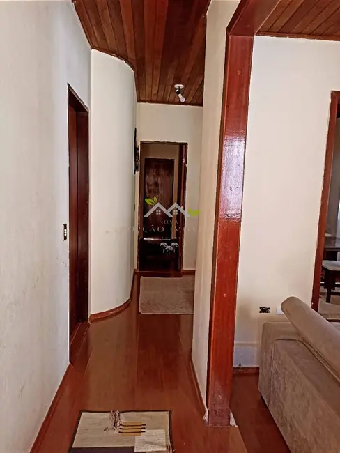 Foto 7 de Casa com 3 quartos à venda, 170m2 em Campos Do Jordao - SP